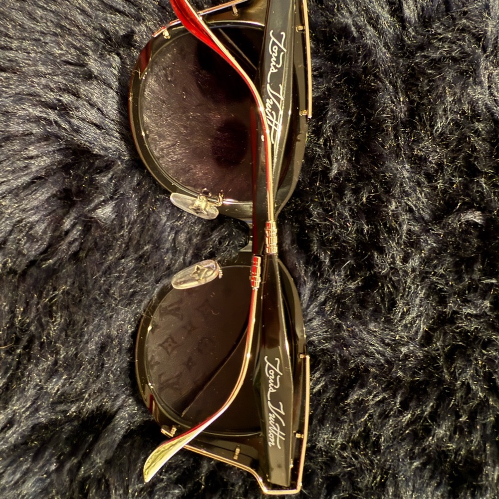 Louis Vuitton Black and Gray Monogram Sunglasses - Picture 3 of 5